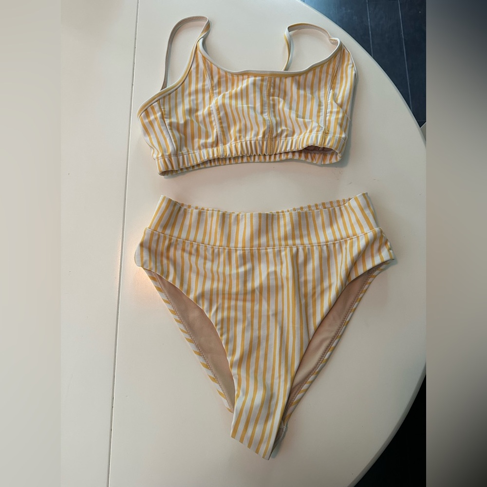 Mott 50 yellow striped bikini
